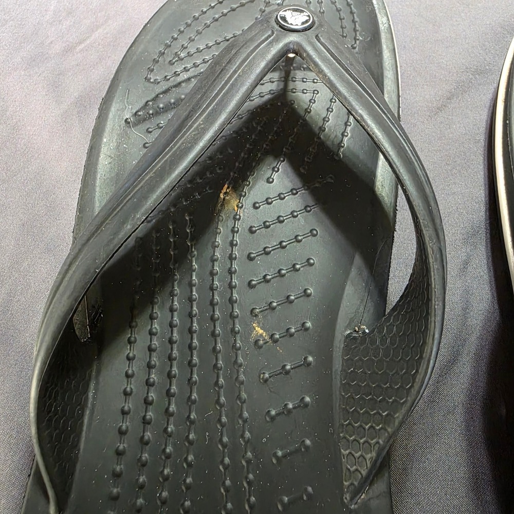 Crocs Classic Flip Flops Black White W8-M6 Casual Beachwear Sporty Unisex - Picture 9 of 10